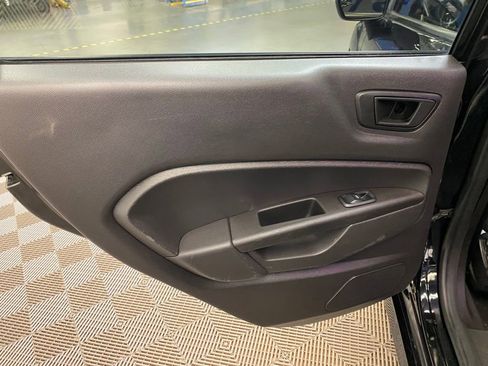 Used 2019 Ford Fiesta ST-Line FWD image 12