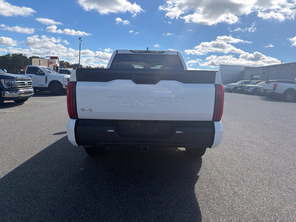 Used 2022 Toyota Tundra SR5 AWD/4WD image 10