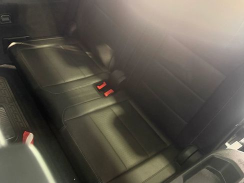 Used 2018 Volkswagen Tiguan SE w/ Panoramic Sunroof Package FWD image 18