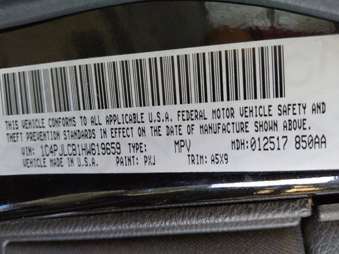 Used 2017 Jeep Cherokee Latitude w/ Comfort & Sound Group image 33