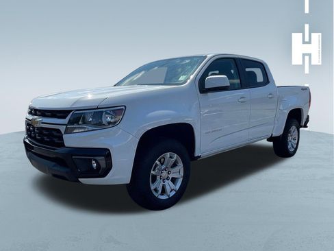 Used 2022 Chevrolet Colorado LT w/ LT Convenience Package AWD/4WD image 3