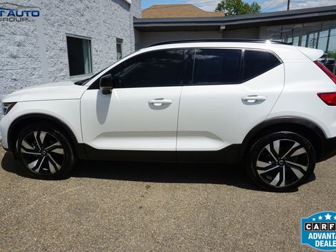 Used 2023 Volvo XC40 B5 Plus w/ Driver Assist Package AWD/4WD image 13