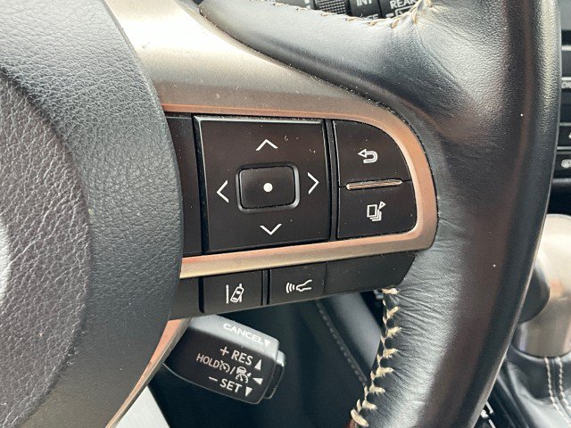Used 2018 Lexus RX 350L AWD w/ Premium Package image 16