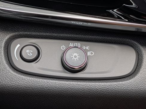 New 2026 Buick Envista Sport Touring w/ Convenience I Package FWD image 23