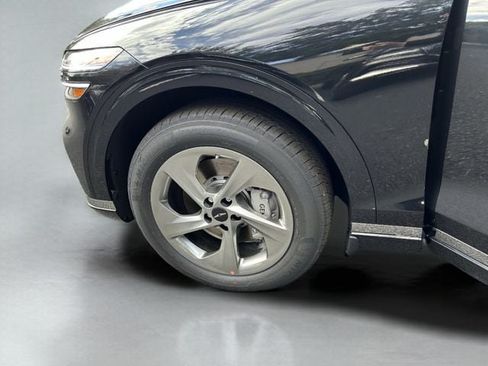 Used 2026 Genesis GV70 2.5T AWD/4WD image 11