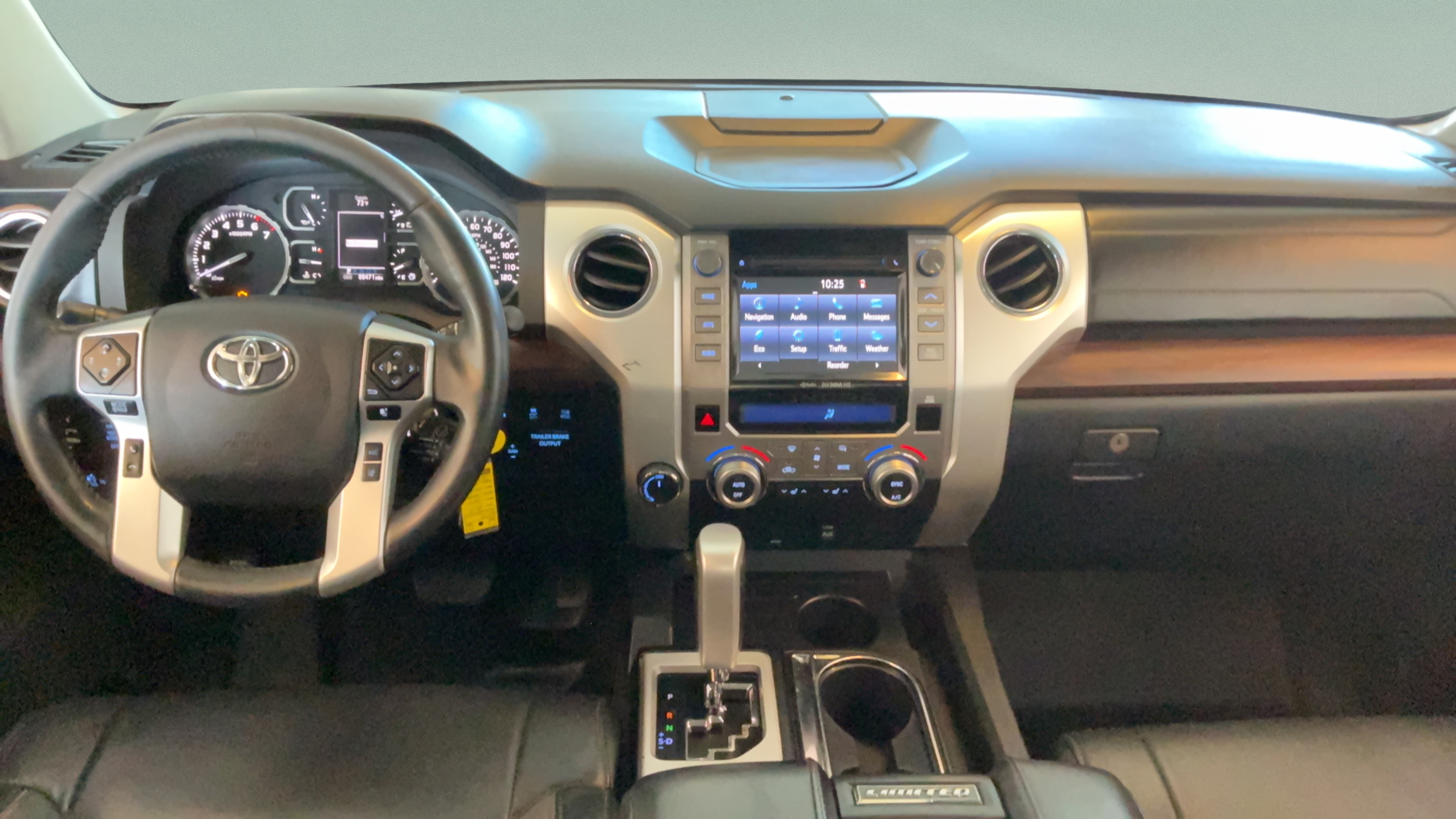 Used 2018 Toyota Tundra Limited w/ Limited Premium Package AWD/4WD image 25