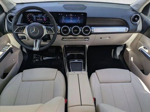 Certified 2026 Mercedes-Benz GLB 250 image 18