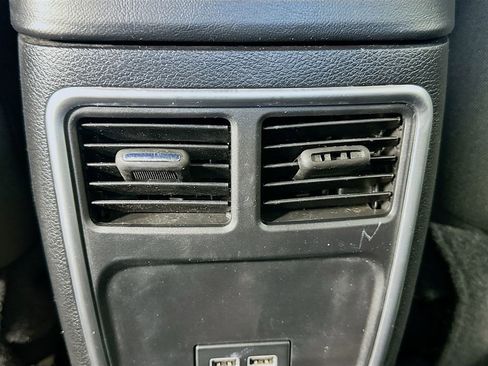 Used 2020 Dodge Charger SXT RWD image 24