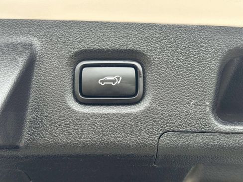 Used 2021 Hyundai Santa Fe SEL w/ Convenience Package image 16