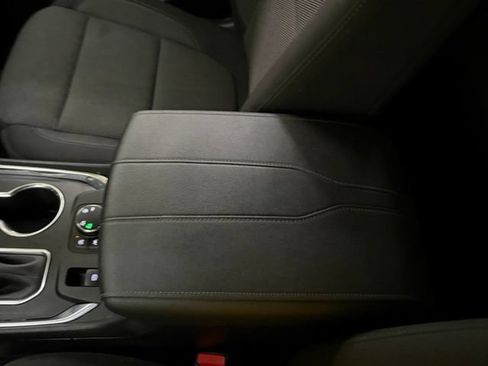 Used 2022 Chevrolet Traverse LT w/ Midnight/Sport Edition AWD/4WD image 83