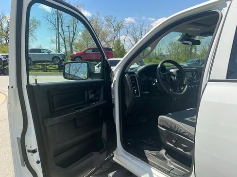 Used 2021 RAM 1500 4x4 Crew Cab Classic w/ Protection Group image 16