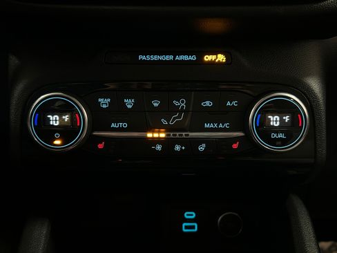 Used 2021 Ford Escape SE w/ Convenience Package image 8