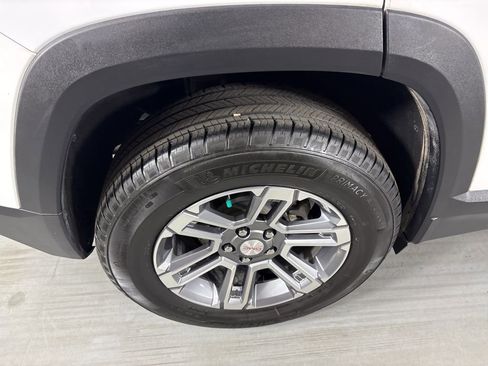 Used 2025 GMC Terrain Elevation image 12