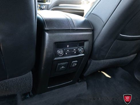 Used 2023 Chevrolet Traverse High Country w/ LPO, Floor Liner Package AWD/4WD image 43