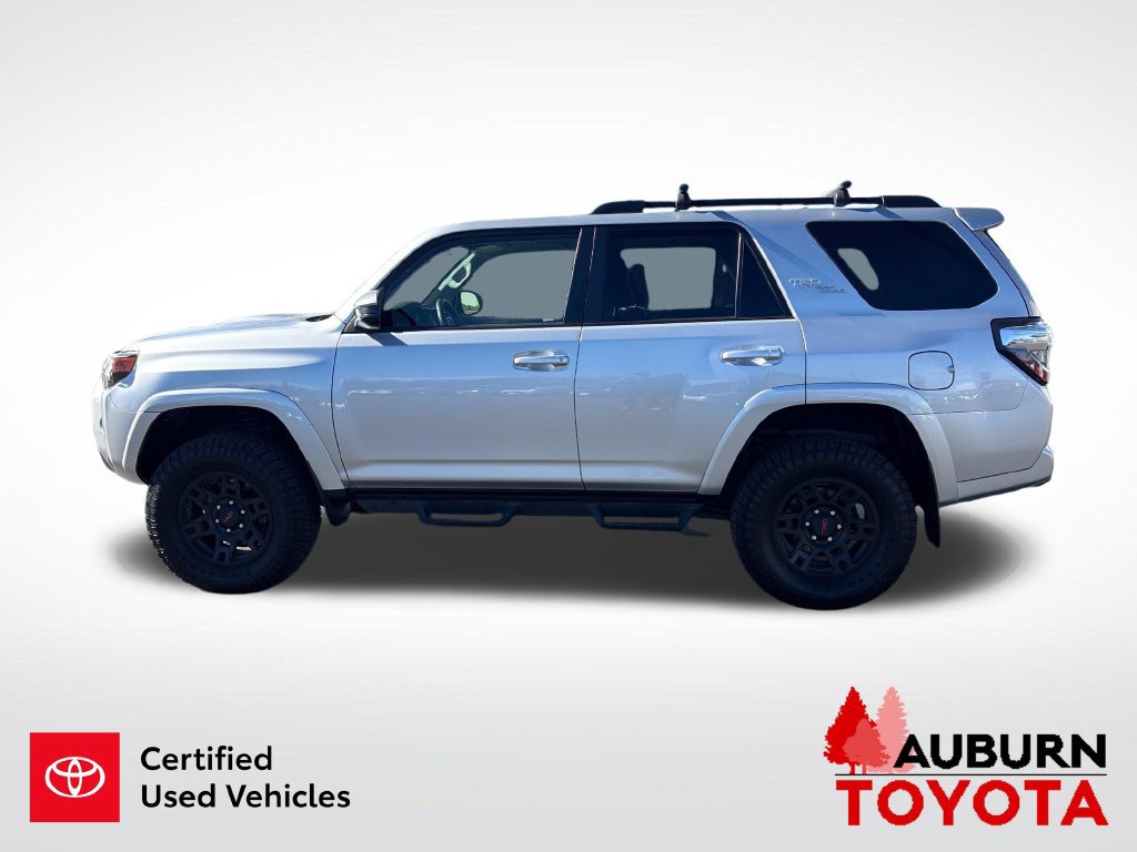 Certified 2019 Toyota 4Runner TRD Off-Road AWD/4WD image 9