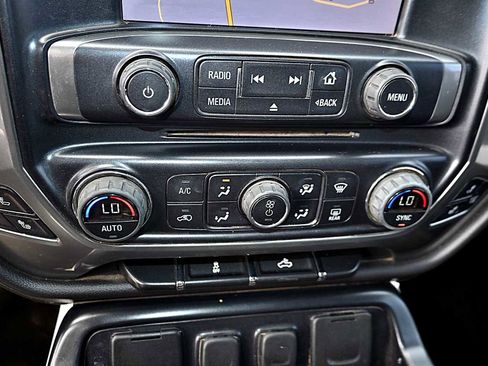 Used 2015 Chevrolet Silverado 3500 LTZ image 25