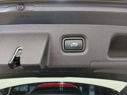 Used 2023 Hyundai Santa Fe Limited image 48