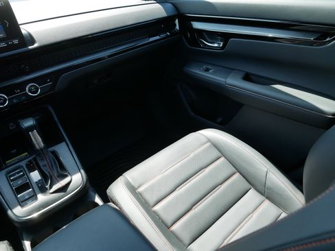 Used 2025 Honda CR-V Sport Touring image 11