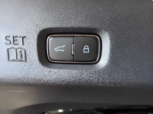 Used 2025 Ford Expedition Platinum w/ Stealth Performance Package image 21