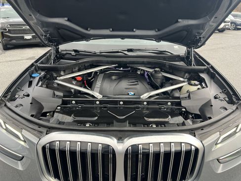 Used 2023 BMW X7 xDrive40i w/ Premium Package image 29