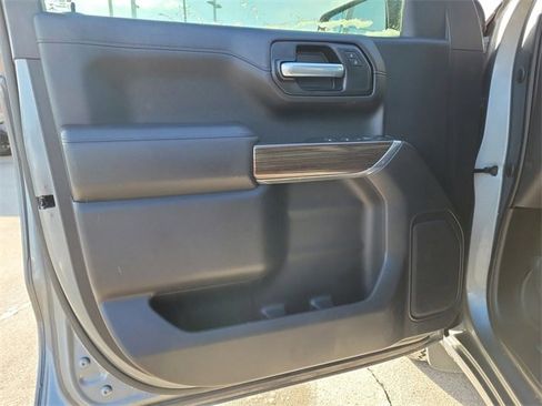 Used 2021 Chevrolet Silverado 1500 LT image 17