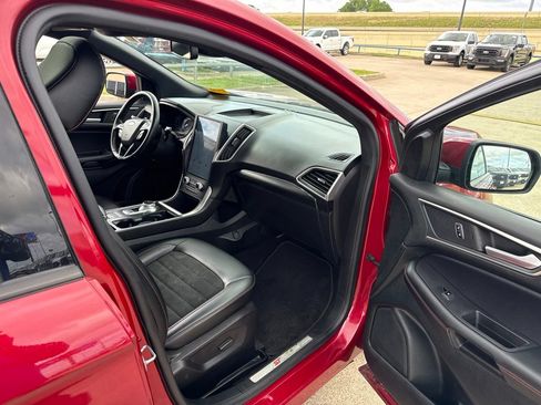 Used 2022 Ford Edge ST-Line AWD/4WD image 15