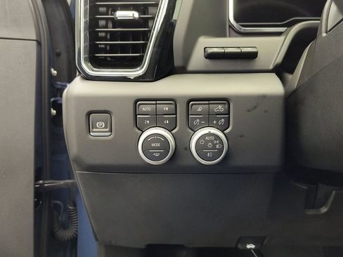 Used 2025 GMC Sierra 3500 Denali w/ Denali Reserve Package AWD/4WD image 28