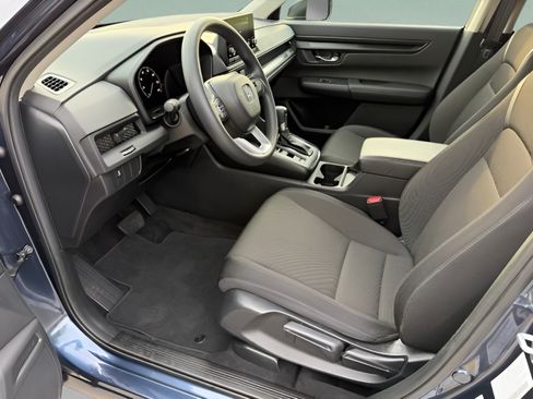 Used 2025 Honda CR-V LX image 9