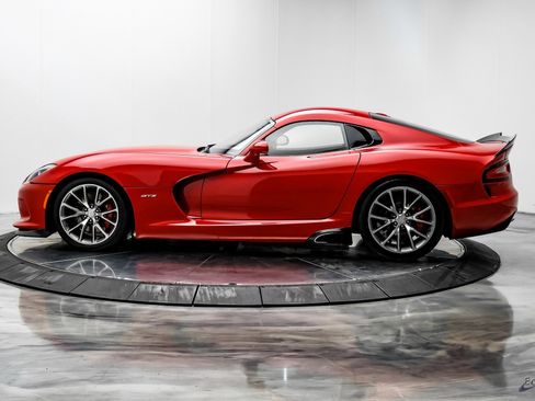 Used 2014 SRT Viper GTS w/ GTS Laguna Interior Package image 5