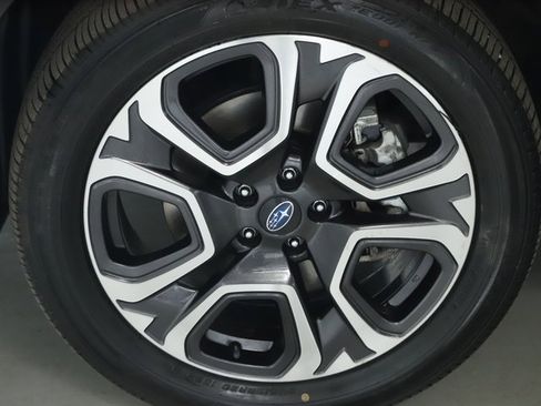 Certified 2023 Subaru Ascent Limited w/ Technology Package image 38