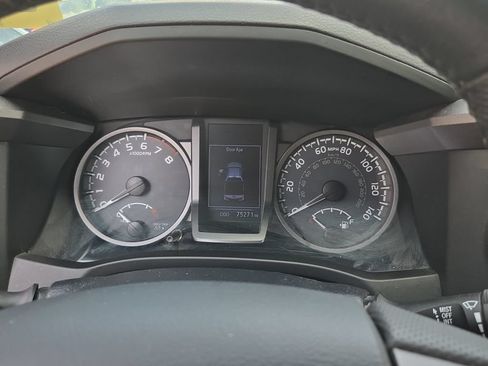 Used 2019 Toyota Tacoma TRD Pro AWD/4WD image 2