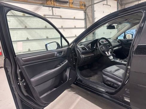 Used 2017 Subaru Legacy 2.5i Limited AWD/4WD image 12
