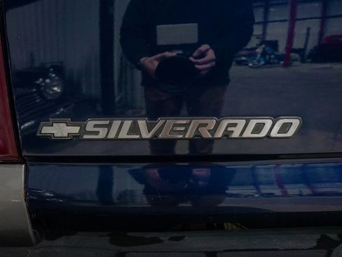 Used 2000 Chevrolet Silverado 2500 LS w/ Firm Ride Suspension Pkg image 24