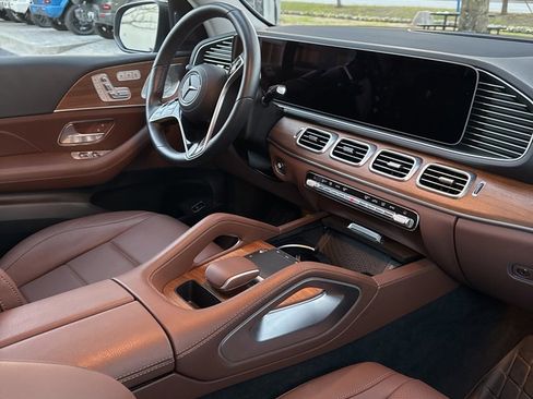 Used 2025 Mercedes-Benz GLE 350 4MATIC image 5