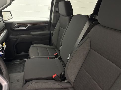 New 2026 GMC Sierra 1500 SLE AWD/4WD image 21