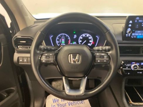 Used 2025 Honda Pilot EX-L image 15