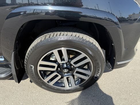Used 2014 Toyota 4Runner Limited w/ Convenience Package AWD/4WD image 20