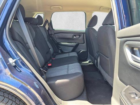 Used 2025 Nissan Rogue SV FWD image 20