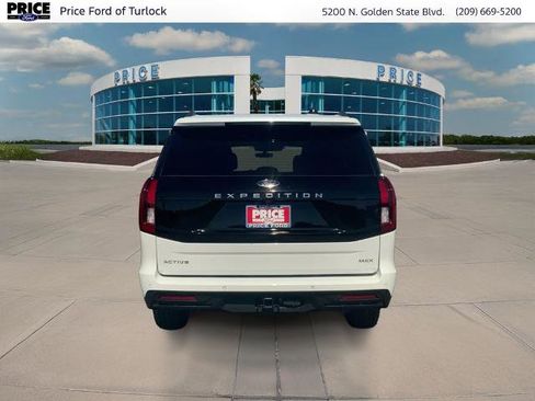 Certified 2025 Ford Expedition Max Active AWD/4WD image 6