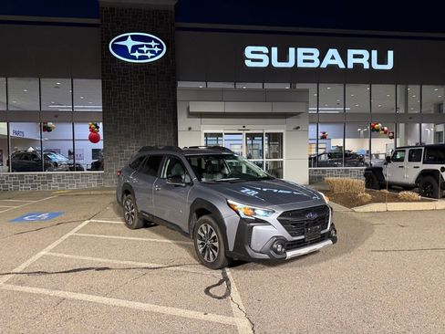 Used 2023 Subaru Outback Limited image 1