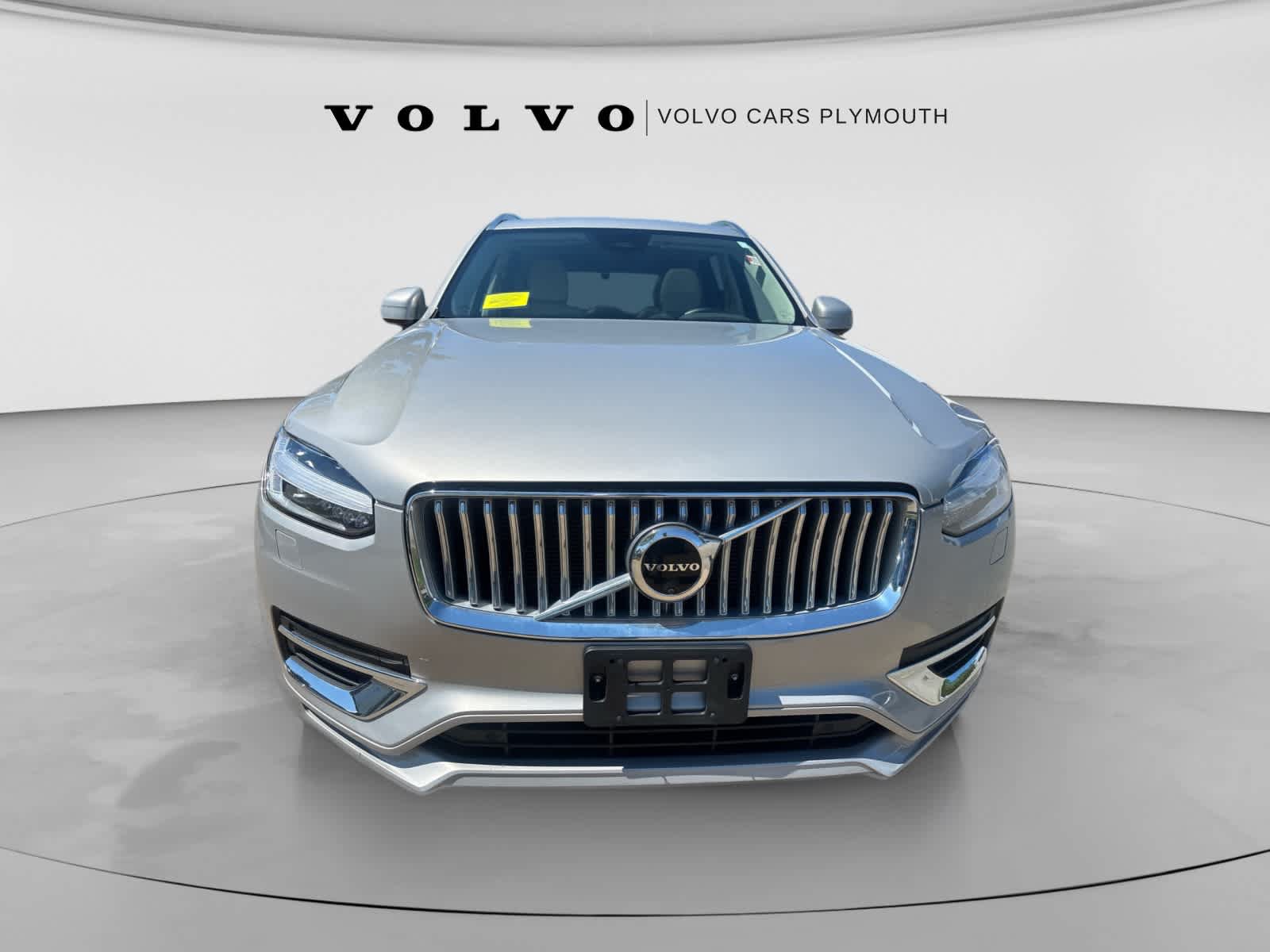 Used 2025 Volvo XC90 B6 Plus w/ Protection Package Premier AWD/4WD image 3