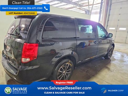 Used 2015 Dodge Grand Caravan SXT w/ Blacktop Package FWD image 4