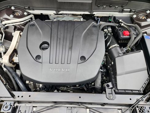 Used 2023 Volvo XC60 B5 Plus w/ Climate Package image 30