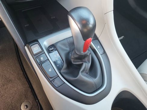 Used 2019 Hyundai Veloster Turbo Ultimate image 23