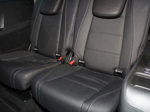 Used 2024 Mercedes-Benz GLS 450 4MATIC image 26