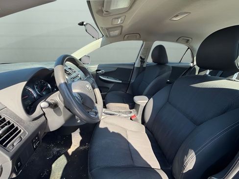 Used 2013 Toyota Corolla S image 10