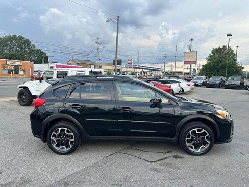 Used 2016 Subaru Crosstrek 2.0i Limited AWD/4WD image 4