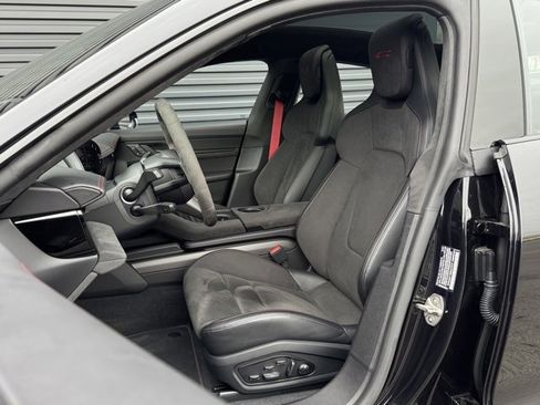 Used 2024 Porsche Taycan GTS image 5