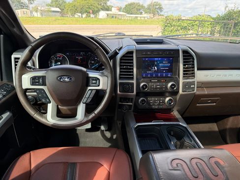 Used 2020 Ford F450 King Ranch w/ King Ranch Ultimate Package AWD/4WD image 10