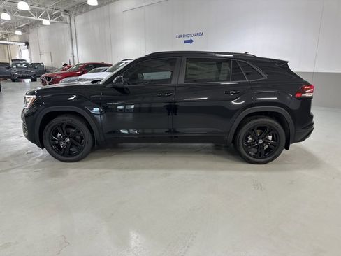 New 2026 Volkswagen Atlas Cross Sport SEL R-Line AWD/4WD image 5